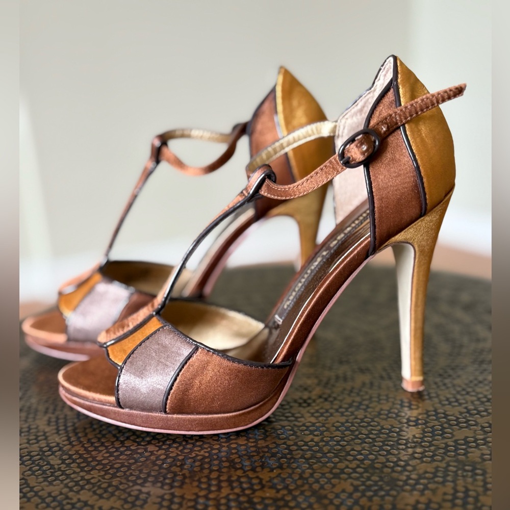 RARE Chinese Laundry Brown and Gold Stiletto Heels - Picture 2 of 8